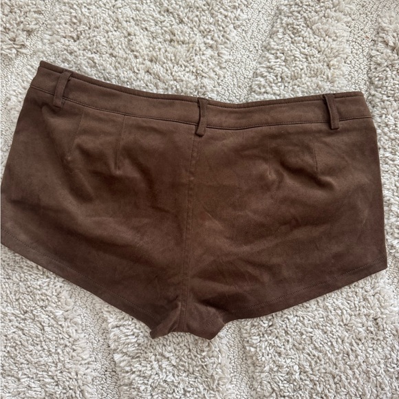 Edikted Studded Faux Suede Micro Shorts Brown Size Medium MSRP $78 - Picture 7 of 9